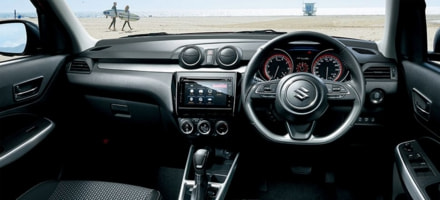 スイフトのコックピット